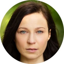 Rebecca McClay Female Scottish Voiceover Headshot