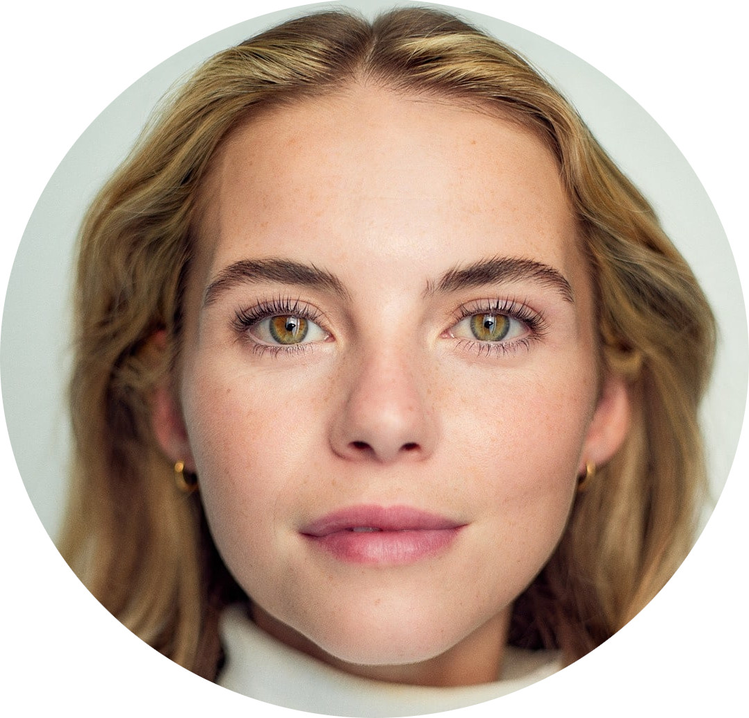 Beth Easdown Headshot Female Voiceover