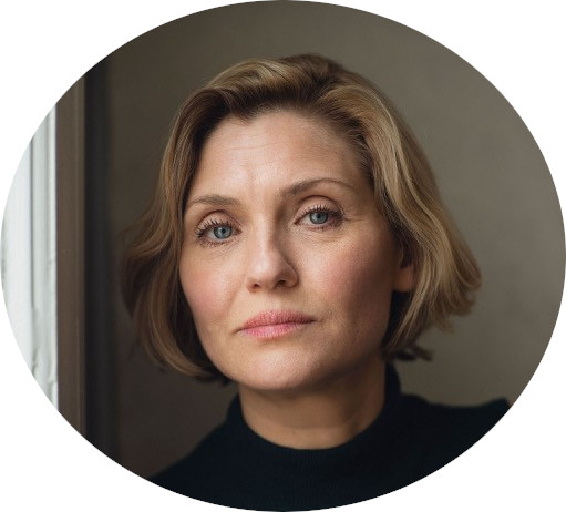 Carolin Stoltz Headshot Female Voiceover
