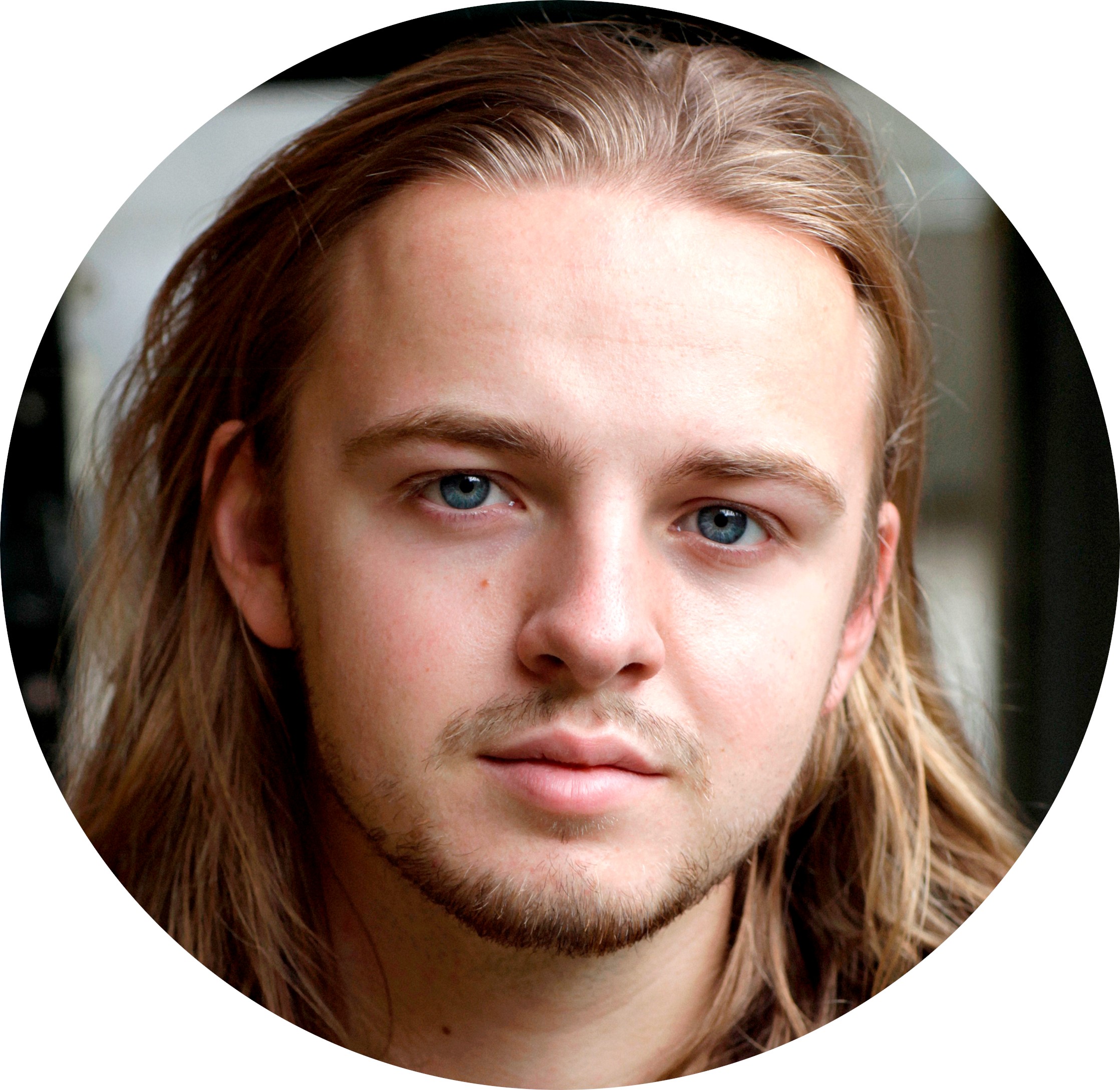 Charlie Blanshard Male Hull Voiceover Headshot
