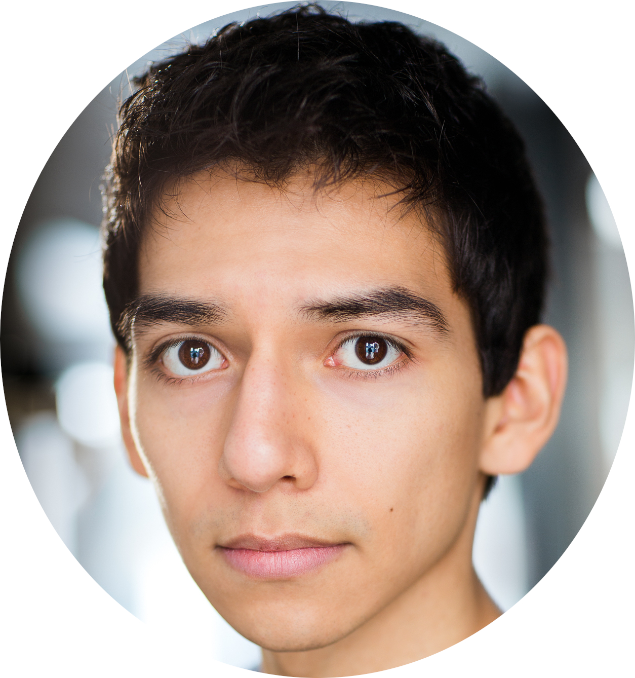 Damian Schedler Male Spanish-Latin Voiceover Headshot
