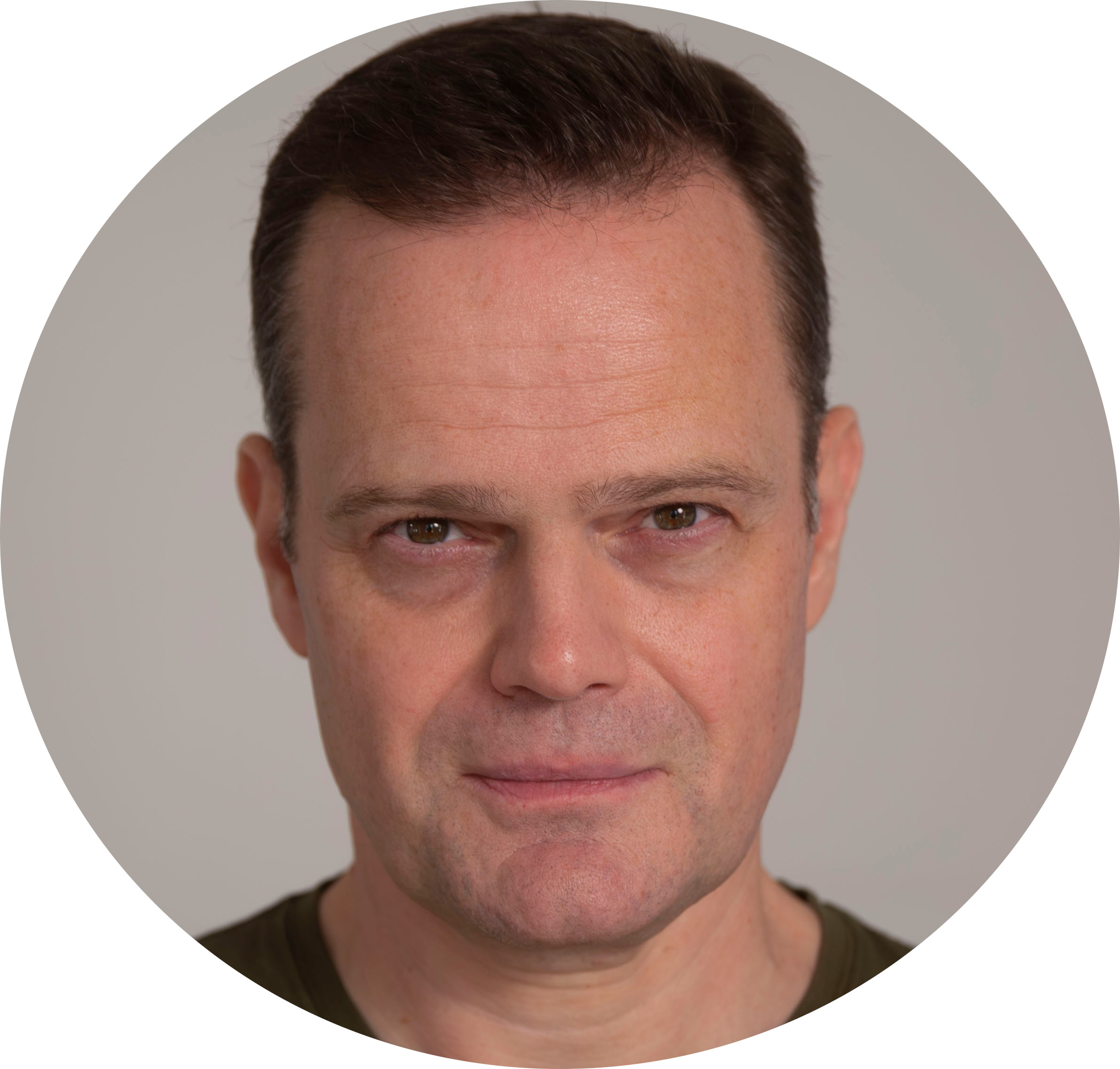 Dan Robb Headshot Voiceover Artist Male Bristol