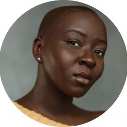 Diana Yekinni Female Voiceover Headshot