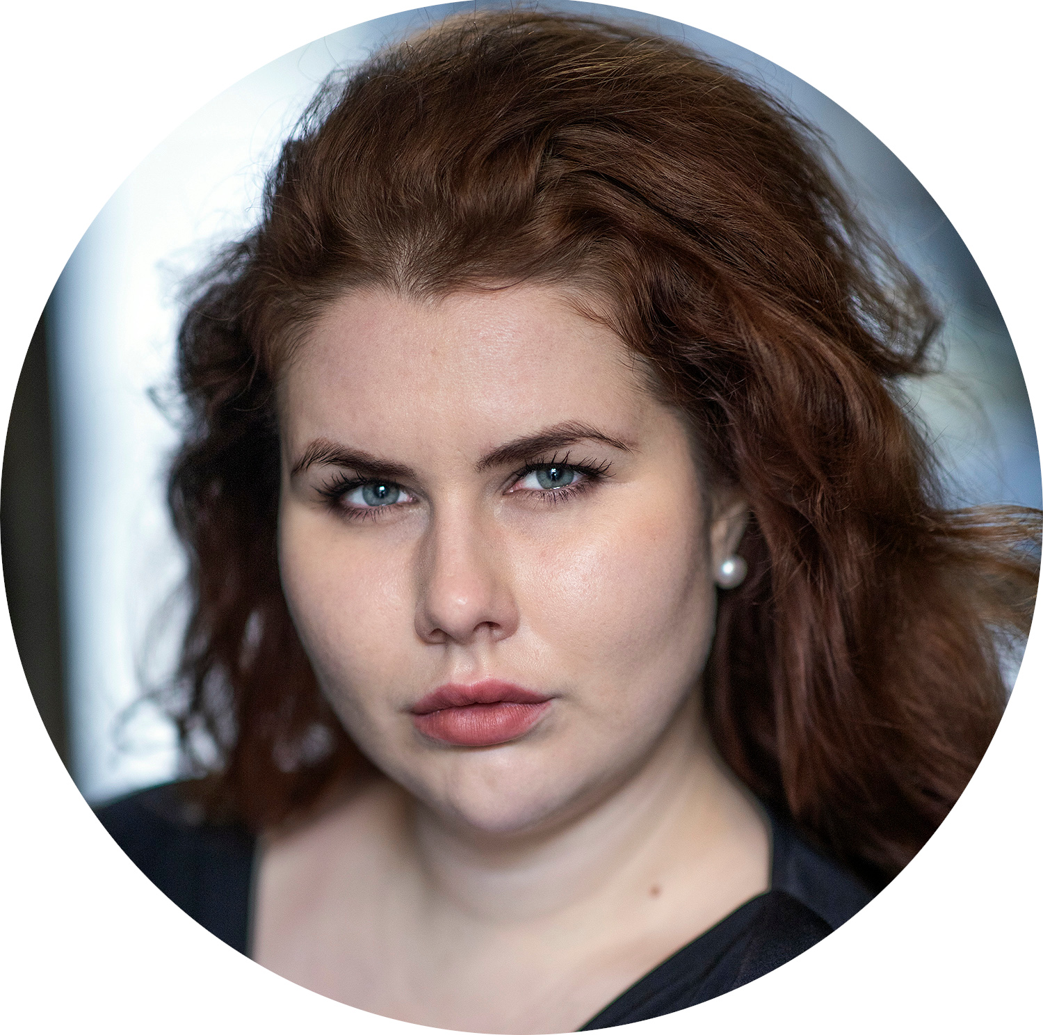 Eliz Kostriz Headshot Voiceover Artist Ukranian Female Actor