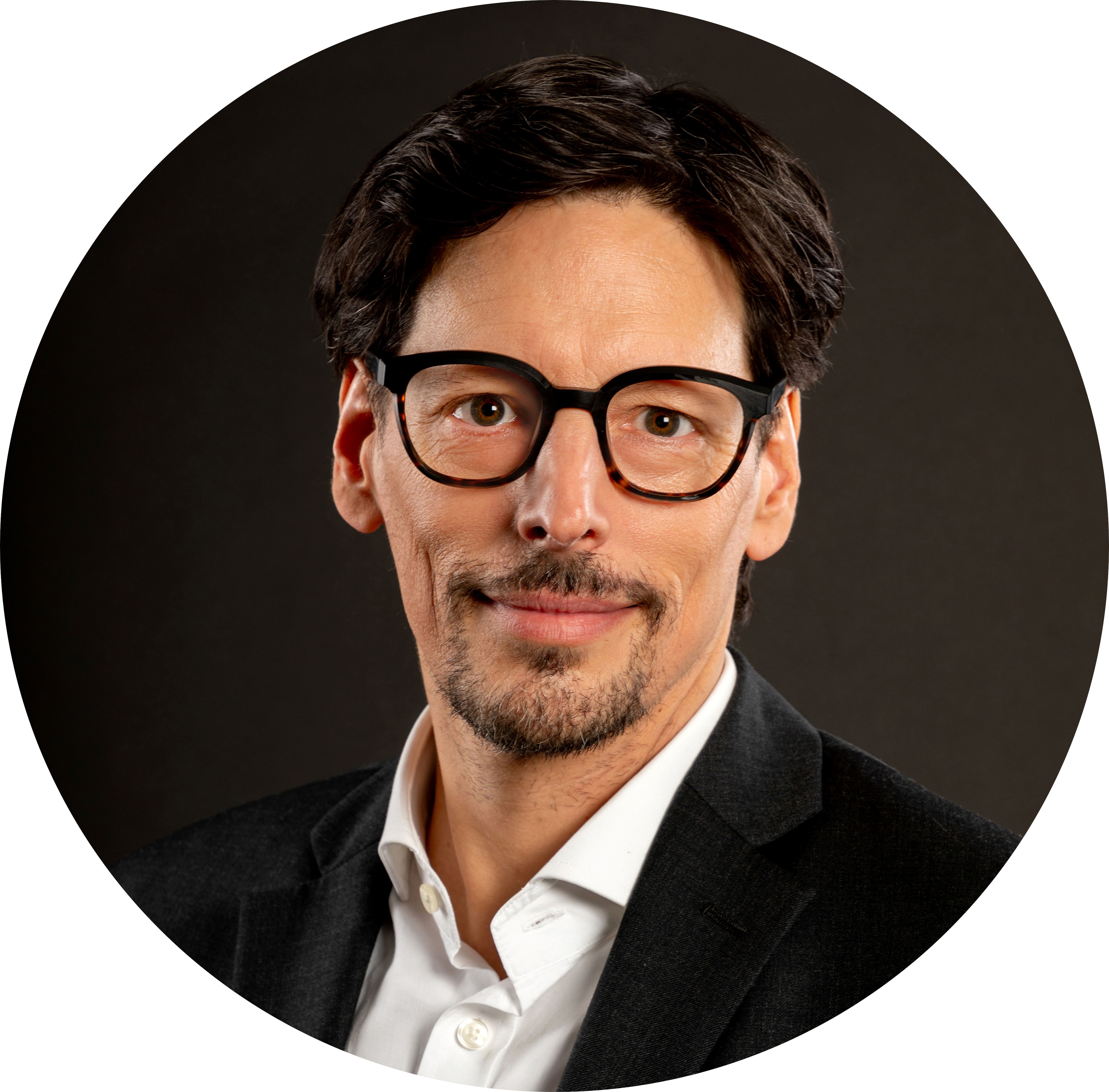 Fernando-Tiberini - Headshot 2025 2