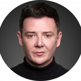 arnon Davis. Welsh. Voiceover. Male. Headshot. Actor