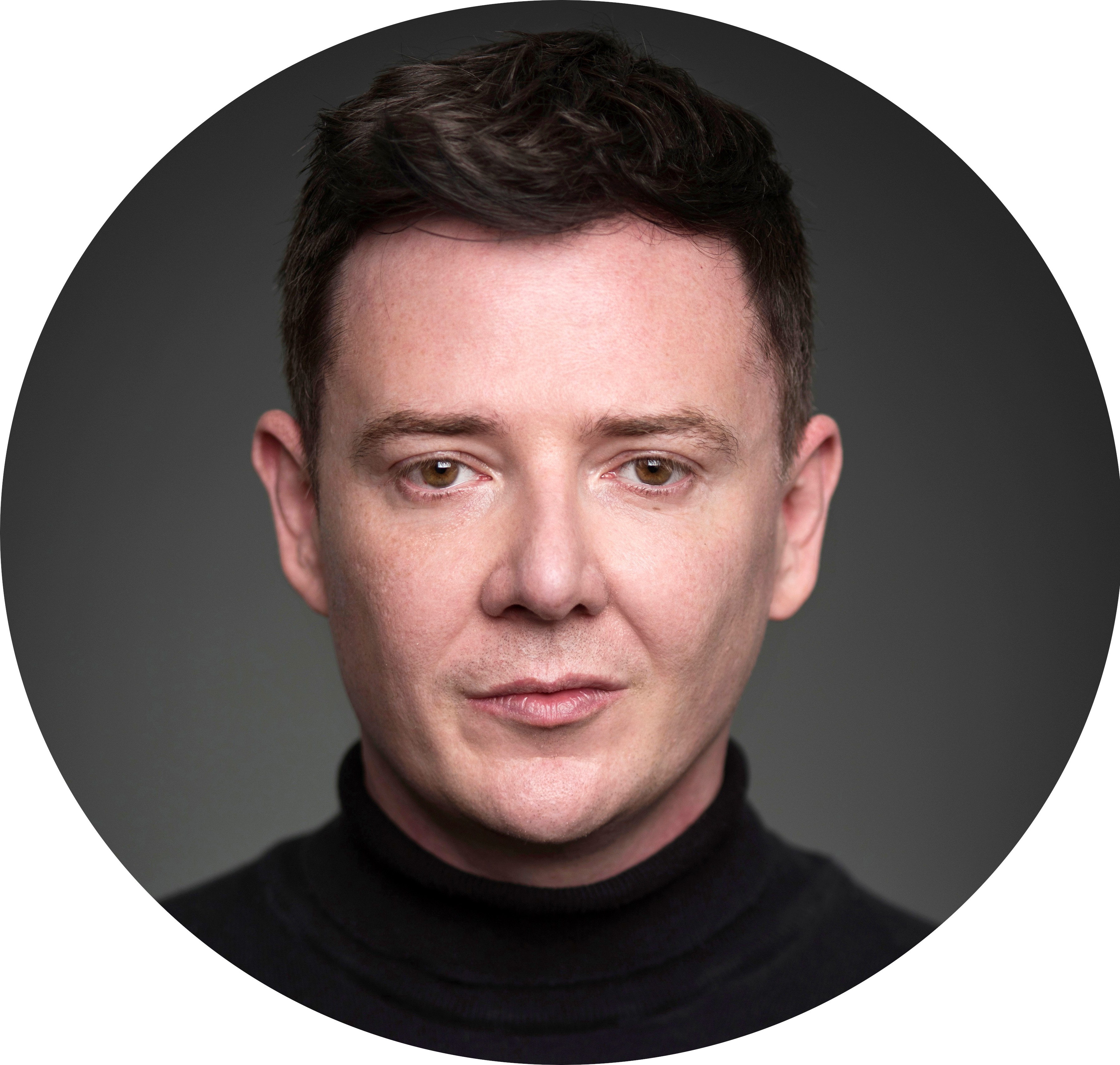 arnon Davis. Welsh. Voiceover. Male. Headshot. Actor