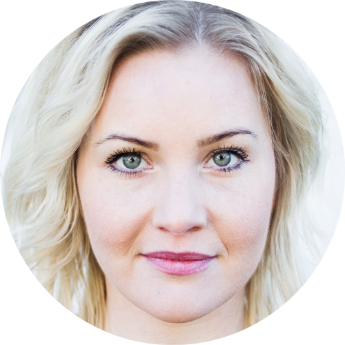 Hildur Magnusdottir Icelandic female voiceover Headshot