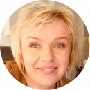 Ioana Botezan, Romanian, Female, Voiceover, Headshot