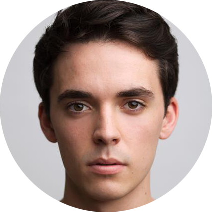 Joshua Akehurst male voiceover Headshot