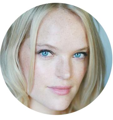 Julie Rogers voiceover headshot