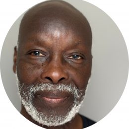 Leo Wringer Headshot Male Voiceover Artist