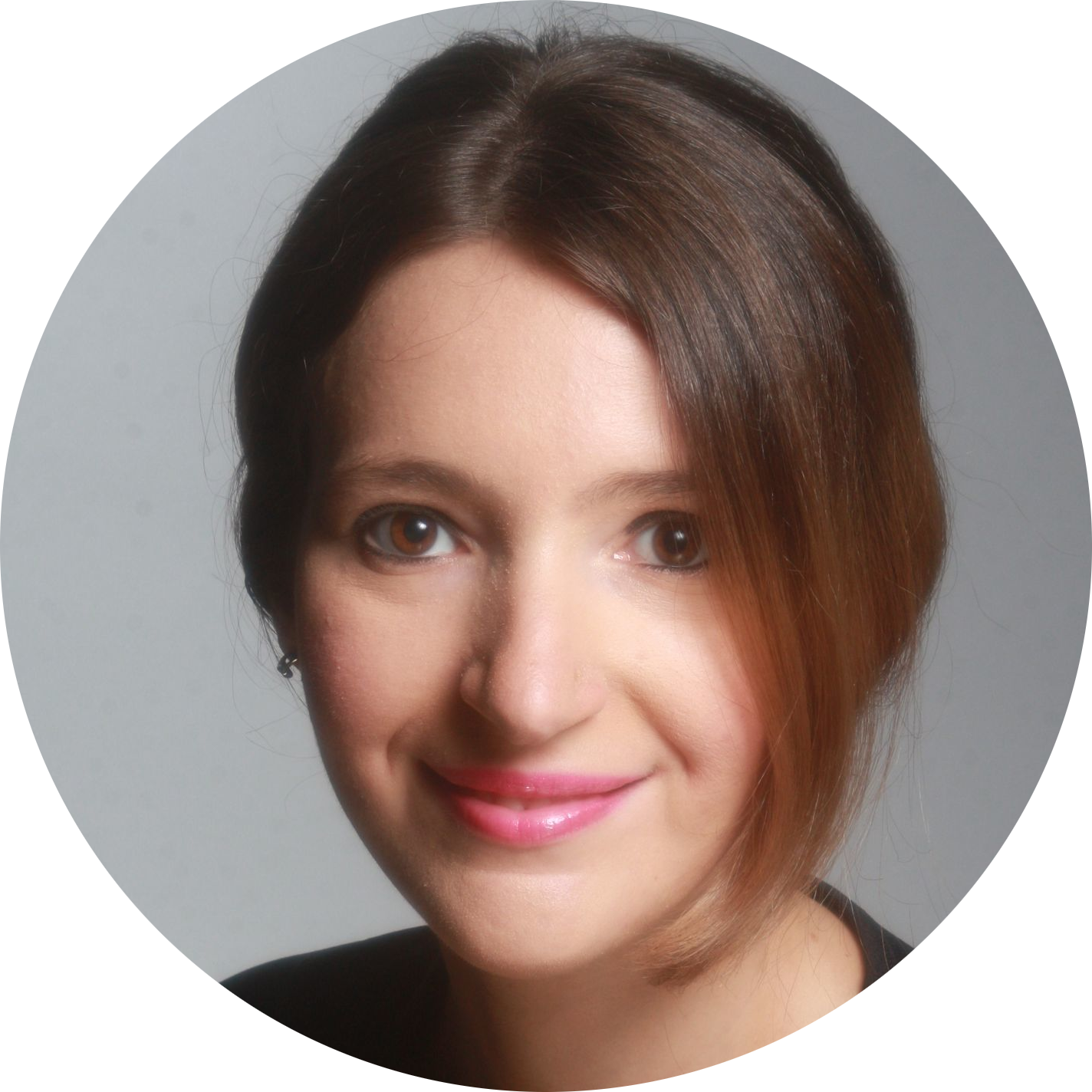 Laura Mobilia, Spanish-Latin, Female, Voiceover, Headshot