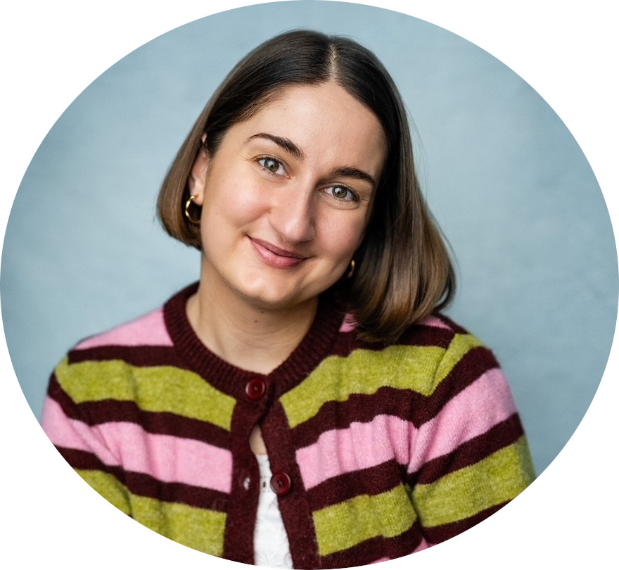 Louise Courtney Headshot Female Voiceover Somerset Actor Artist