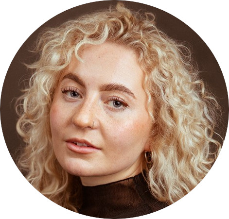 Molly Jayne-Graham Female Scottish Voiceover Headshot