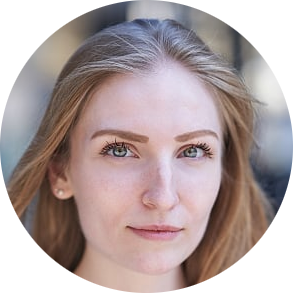 Nicola Ditter, French, German, Female, Voiceover, Headshot