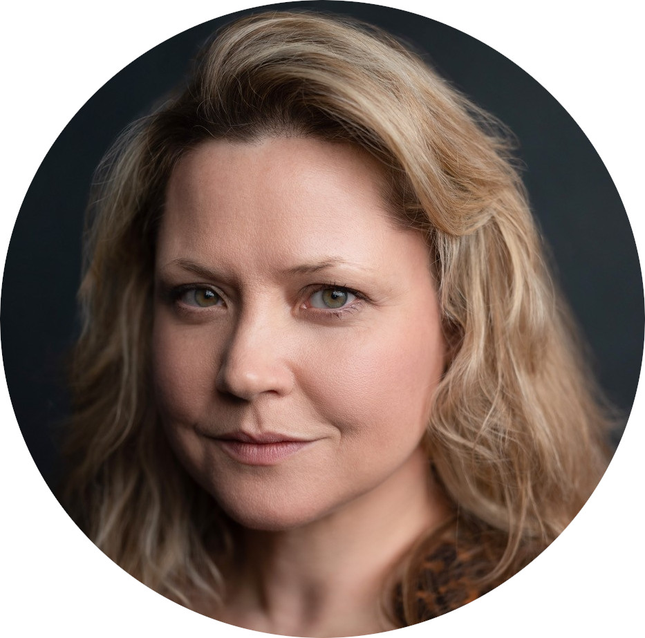 Olivia Darnley Female Voiceover Headshot
