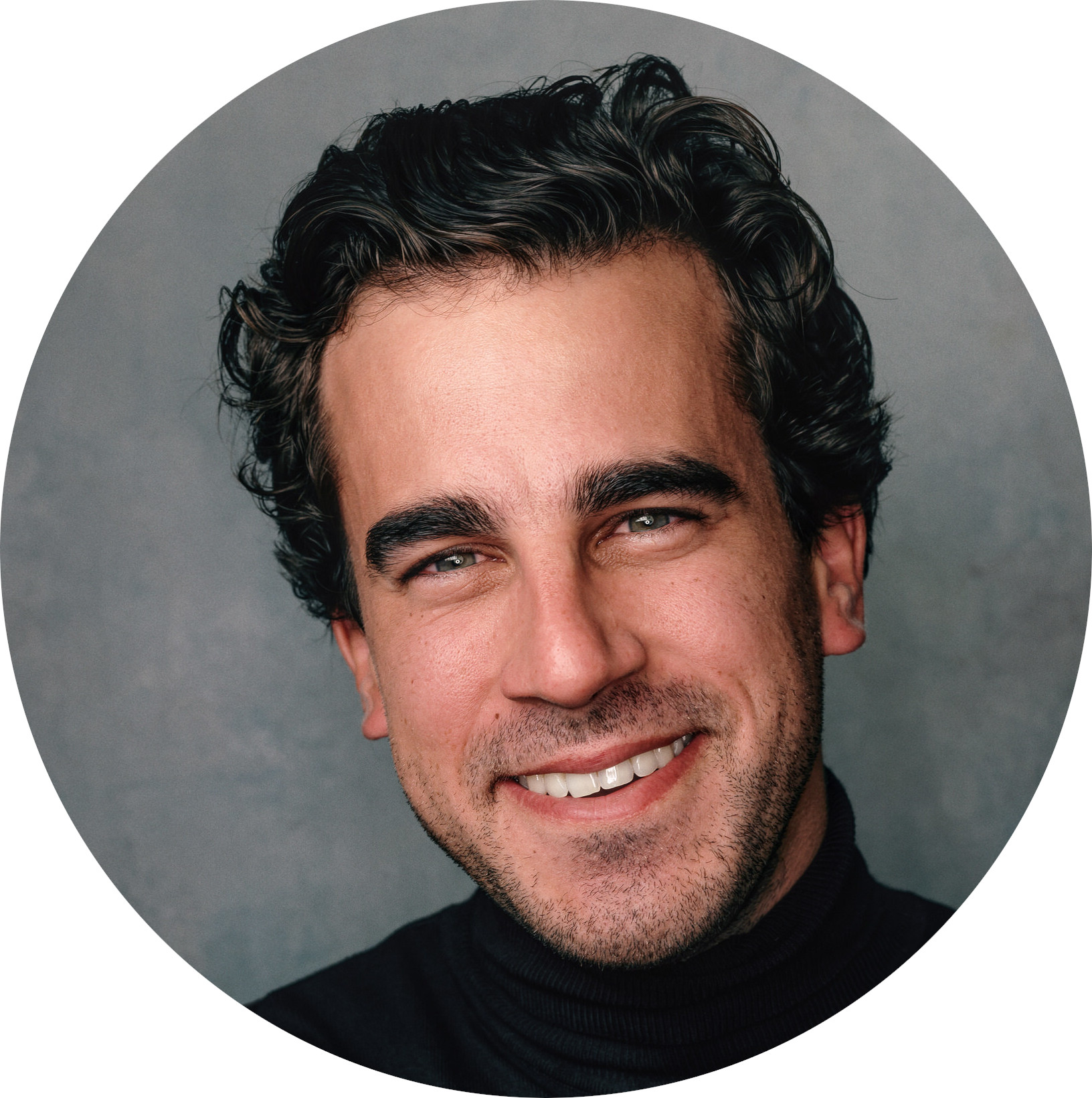 Pedro Montenegro Headshot Male Voiceover Portuguese