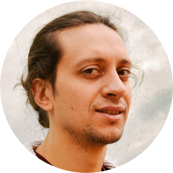 Radu Anastas, Romanian, Male, Voiceover, Headshot