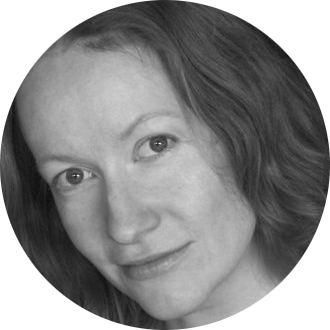 Ragga Gudmundsdottir, Icelandic, New, Female, Voiceover, headshot