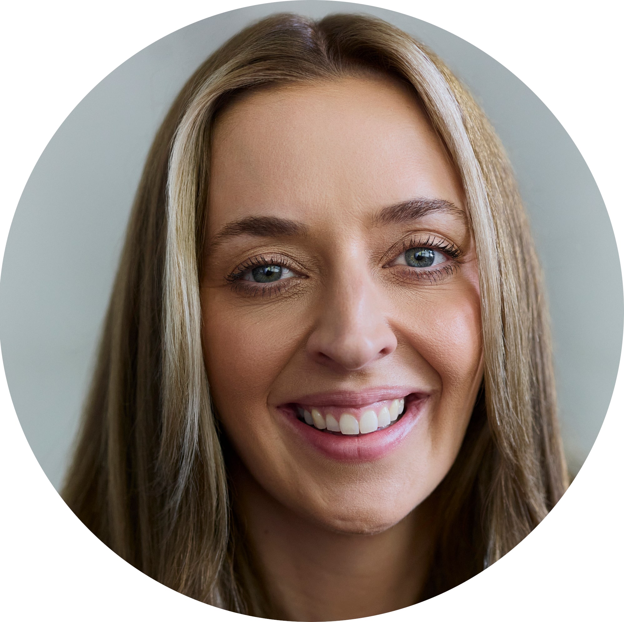 Rebecca Lindley Headshot Voiceover Artist