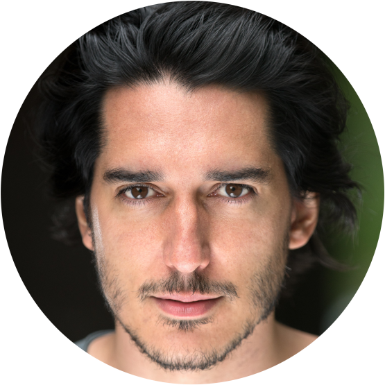 Roberto Vivancos, Spanish, Male, Voiceover, Headshot