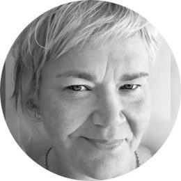 Sini Manner New Zealand Female Voiceover Headshot