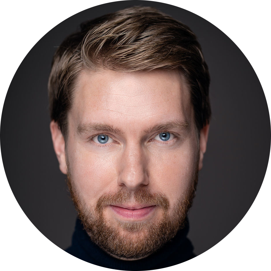 Smari Gunn, Icelandic, Male, New, Voiceover, Headshot