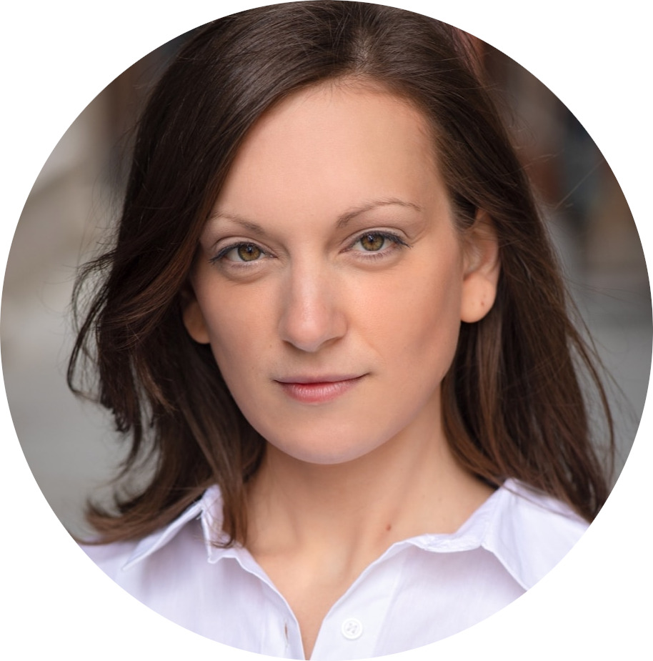 Solene Revlin Female French Voiceover Headshot