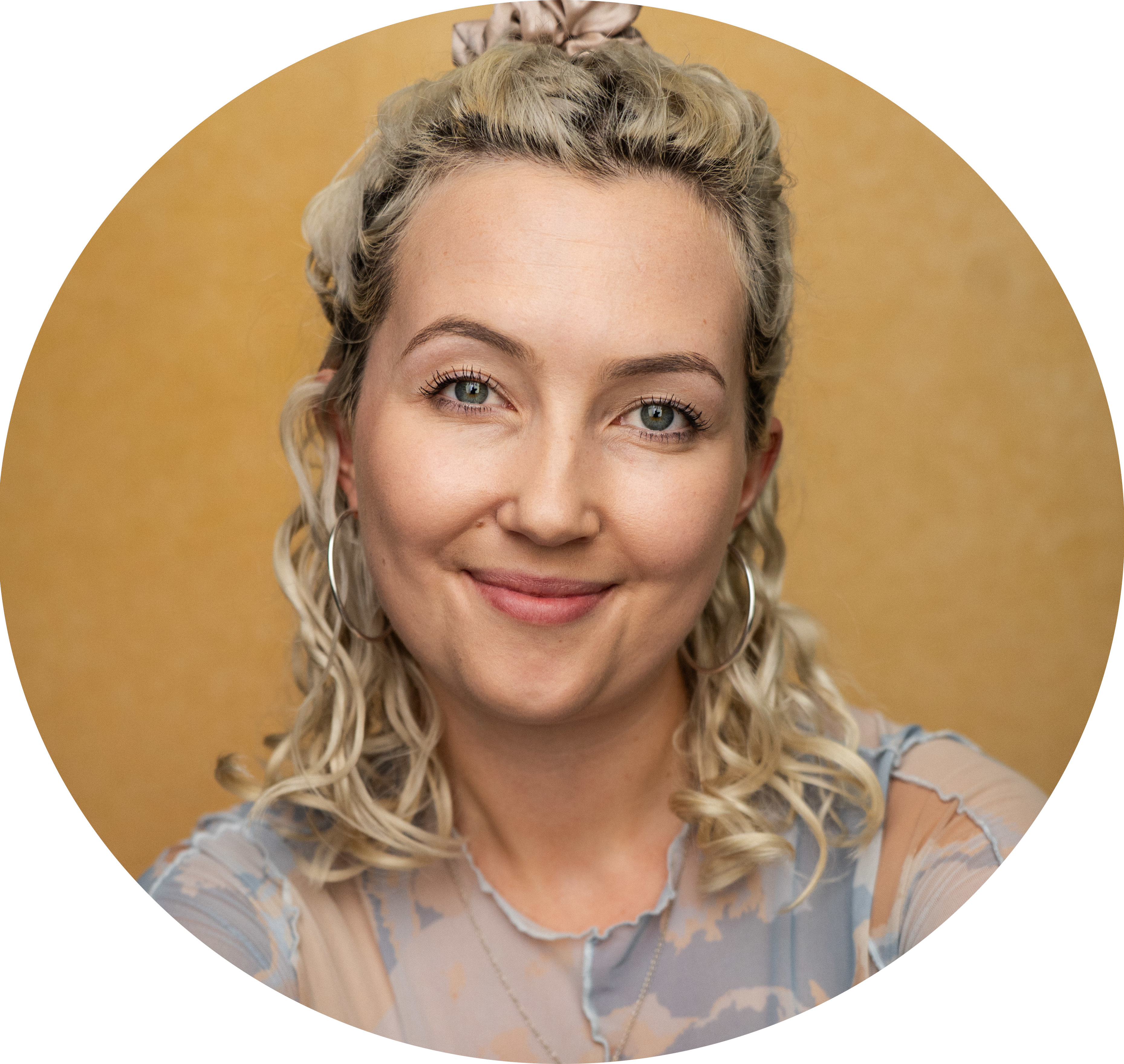 Tamsin Lynes Headshot Devon West Country Voiceover Artist Female