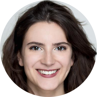 Tessa Battaiotto, Italian, Female, voiceover, headshot